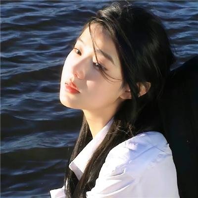 姹紫嫣红碧绿波
